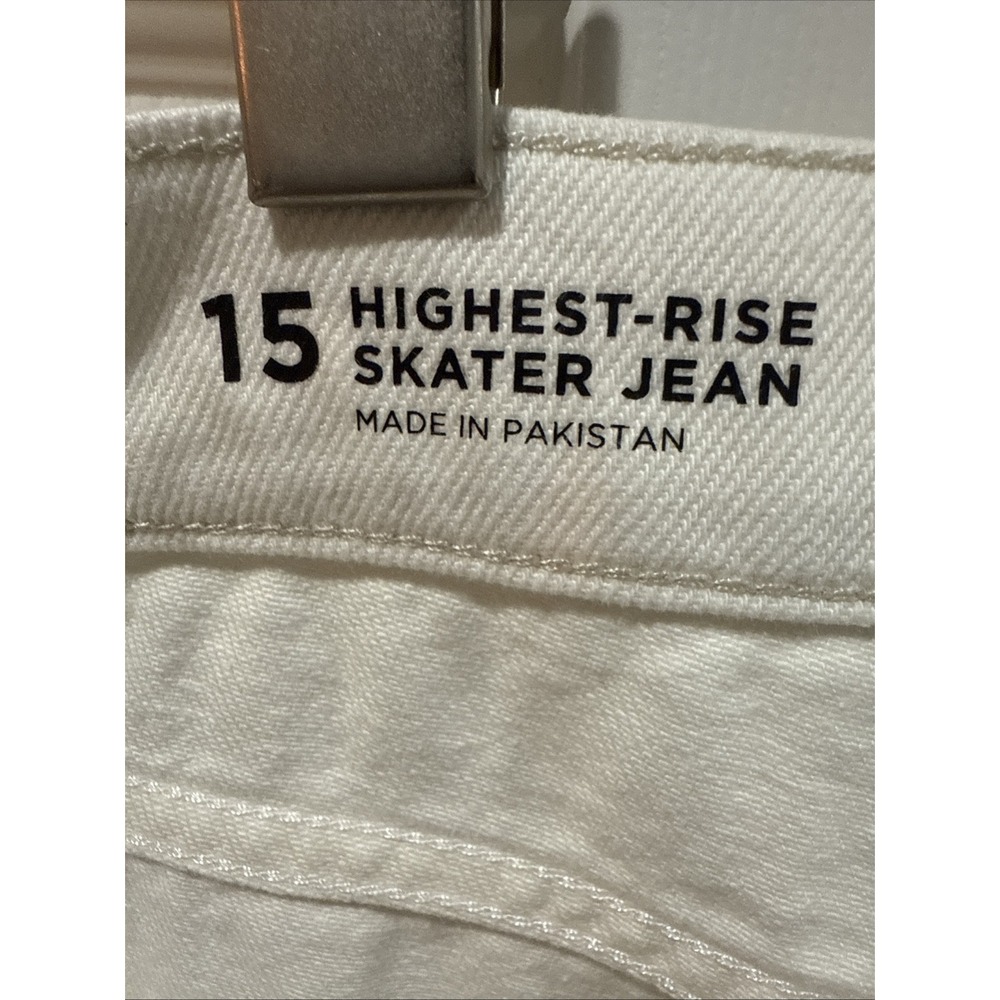 Arizona White High Rise Skater Jeans Distressed With Large Cut outs Size 15 NWT - Picture 16 of 16